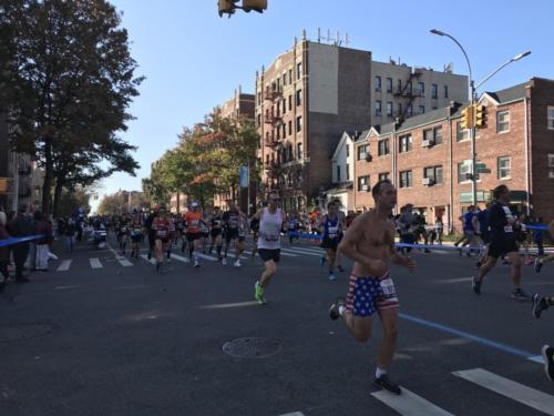 2019 #tcsnycmarathon Bay Ridge, Brooklyn Mile 4