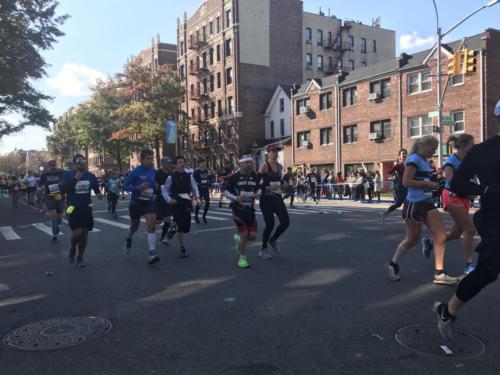 2019 #tcsnycmarathon Bay Ridge, Brooklyn Mile 4