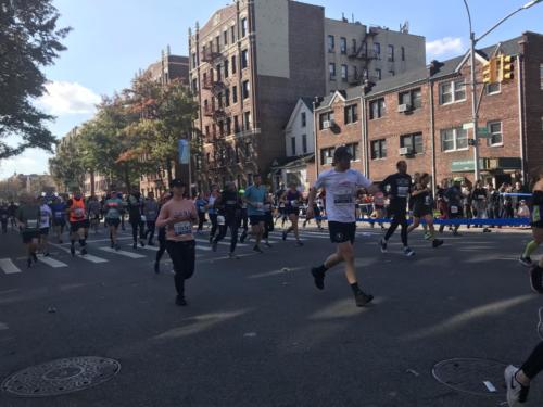 2019 #tcsnycmarathon Bay Ridge, Brooklyn Mile 4