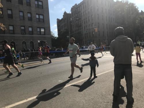 2019 #tcsnycmarathon Bay Ridge, Brooklyn Mile 4